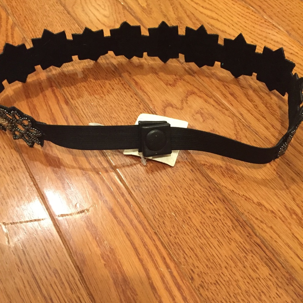 Alterd State | Black and Silver Belt - Picture 4 of 6